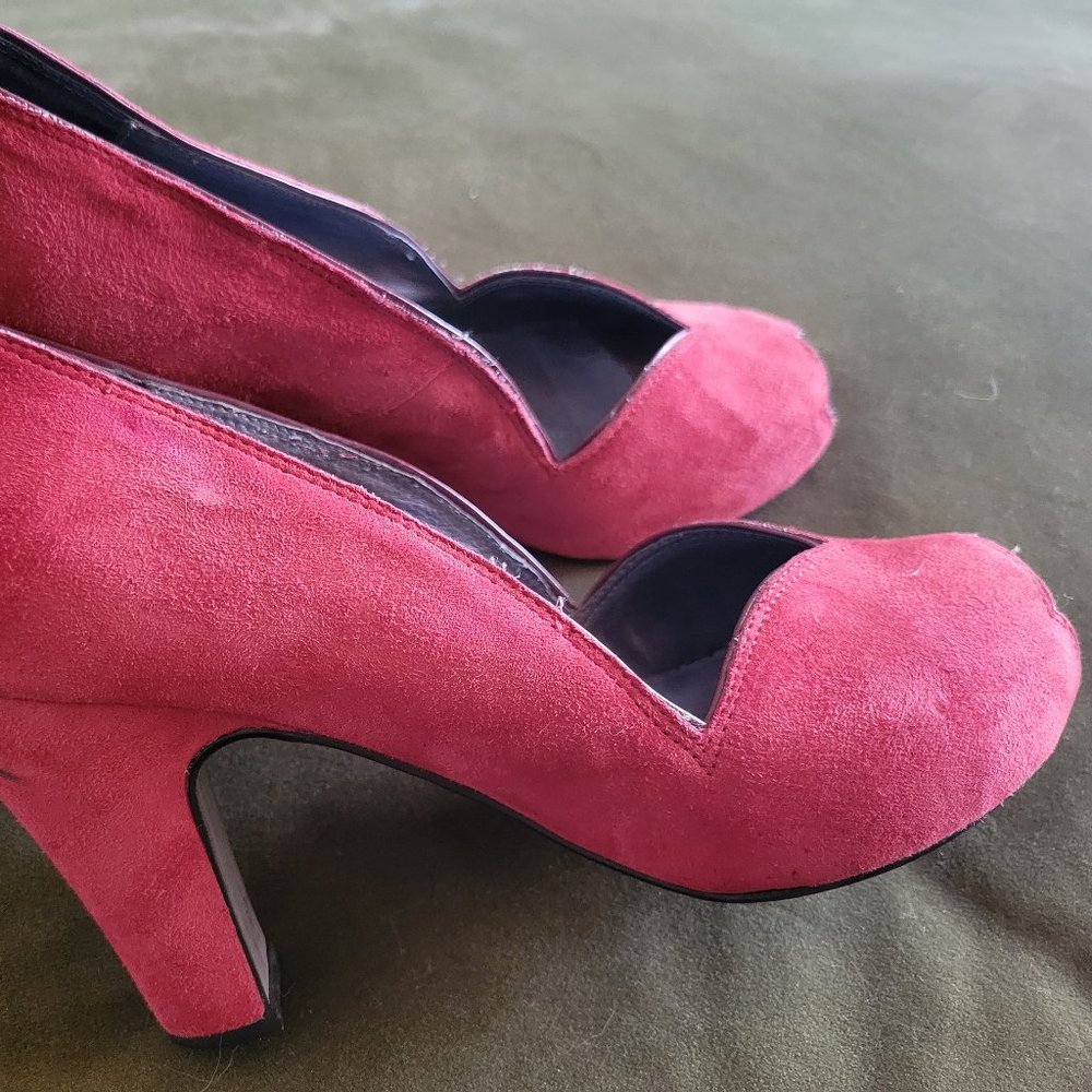 Faryl Robin red Suede leather Fenway Pumps 1940s style sz 8.5 GUC